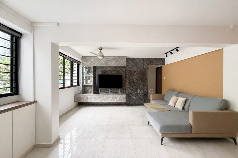 106 Henderson Crescent HDB Flat For Sale at S$ 530,000 | PropertyGuru Singapore - Living Room