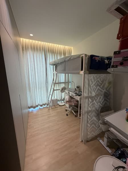 Thomson Grand Condominium For Sale at S$ 2,800,000 | PropertyGuru Singapore - Bedroom