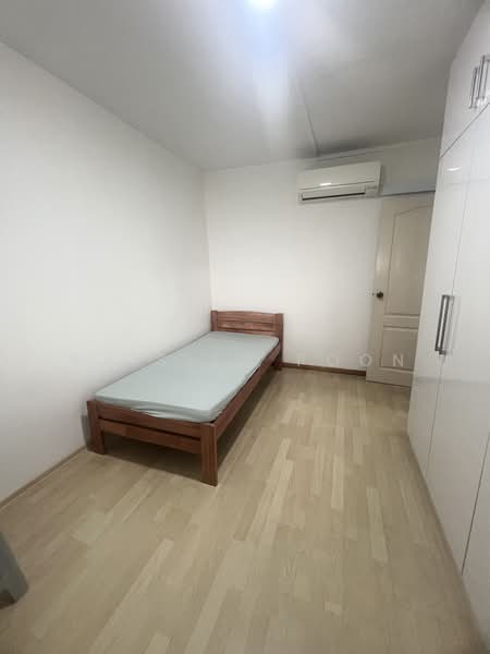 440 Ang Mo Kio Avenue 10, 440 Ang Mo Kio Avenue 10, 2 Bedrooms, 721 sqft, HDB Flat For Rent, by Kaisley Poon, 500066140 - Bedroom - PropertyGuru.com.sg