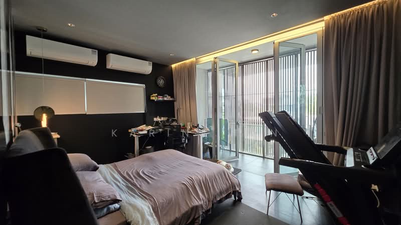 Michaels' Residences Semi-Detached House For Sale at S$ 4,500,000 | PropertyGuru Singapore - Bedroom