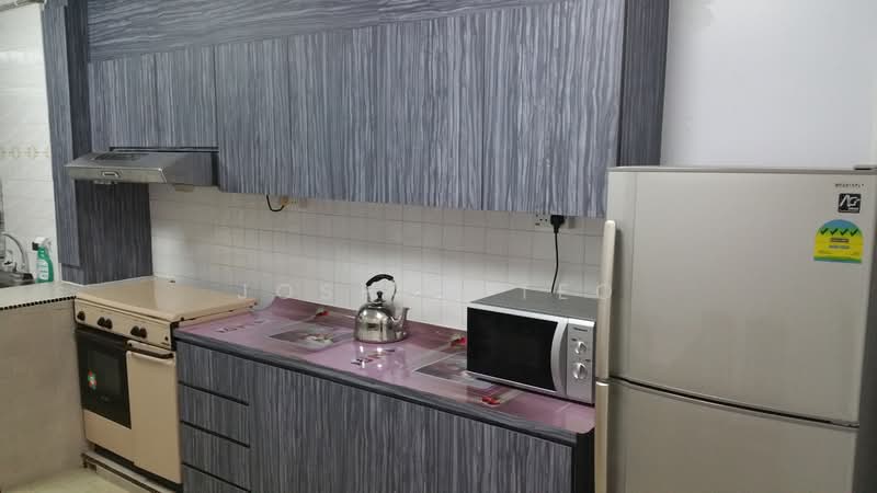 228 Bukit Batok Central, 228 Bukit Batok Central, 2 Bedrooms, 731 sqft, HDB Flat For Rent, by Joshua Teo, 500066148 - Kitchen - PropertyGuru.com.sg