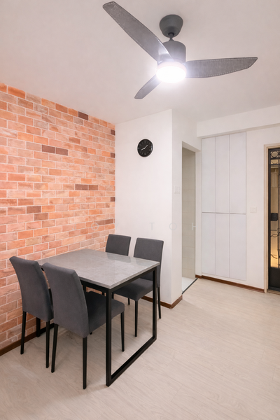 335B Yishun Street 31 HDB Flat For Sale at S$ 560,000 | PropertyGuru Singapore - Dining Room