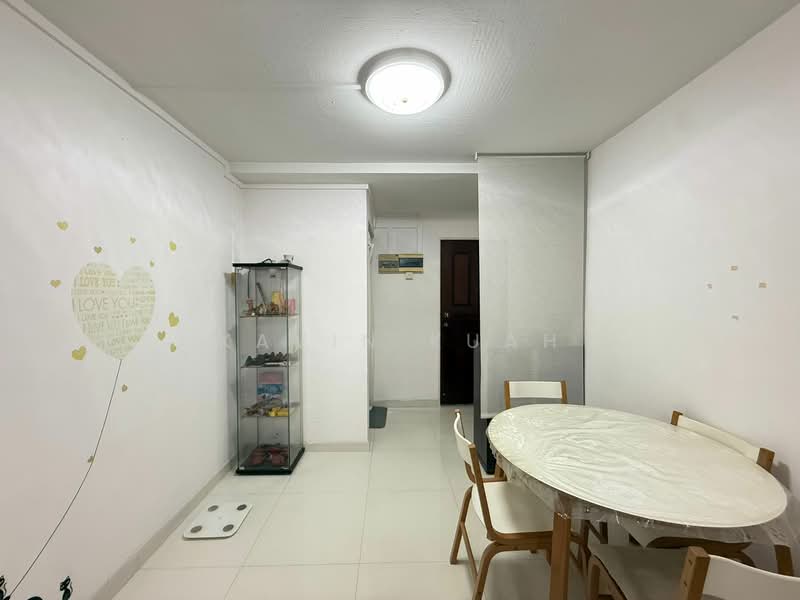 161 Mei Ling Street HDB Flat For Sale at S$ 488,000 | PropertyGuru Singapore - Dining Room