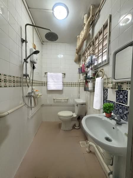 For Sale - 500 Serangoon North Avenue 4