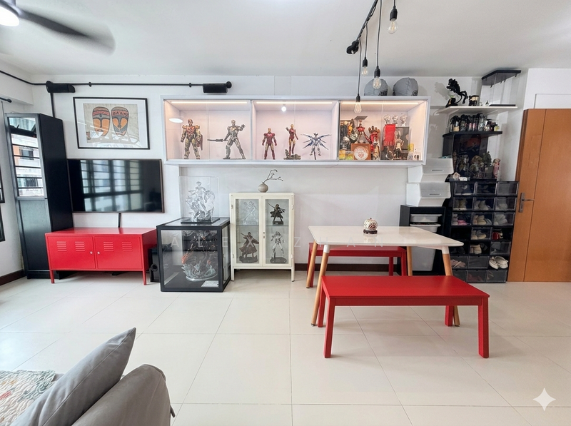 592A Montreal Link HDB Flat For Sale at S$ 610,000 | PropertyGuru Singapore - Living Room