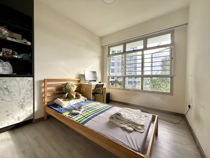 325A Sumang Walk HDB Flat For Sale at S$ 850,000 | PropertyGuru Singapore - Bedroom