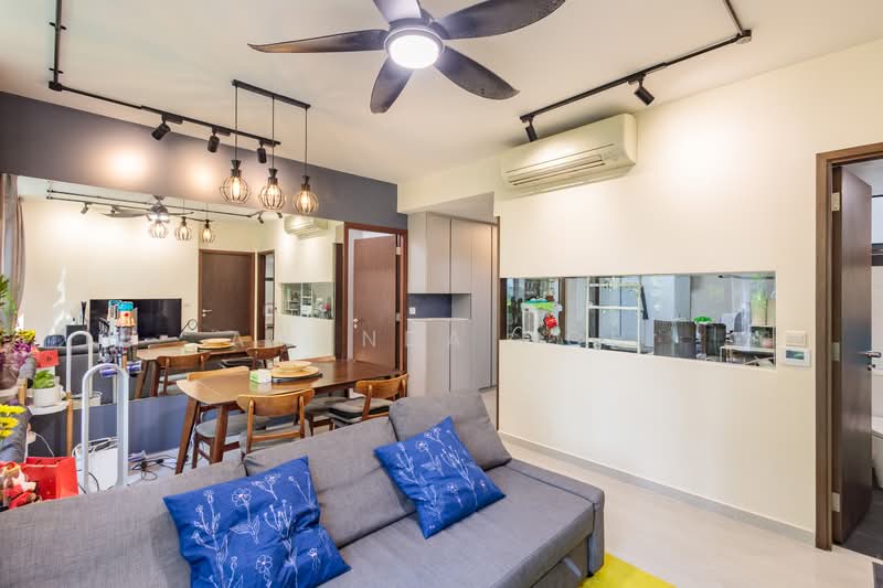 Symphony Suites Condominium For Sale at S$ 970,000 | PropertyGuru Singapore - Living Room