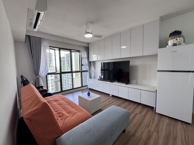 662A Tampines Street 64, 662A Tampines Street 64, Room Rental, 150 sqft, HDB Flat For Rent, by Alexis Chia 谢慧丽, 500066199 - Living Room - PropertyGuru.com.sg