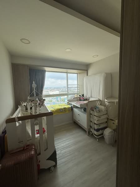 588D Ang Mo Kio Street 52 HDB Flat For Sale at S$ 1,280,000 | PropertyGuru Singapore - Common Bedroom 2