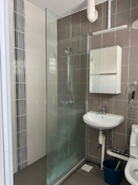 129 Bukit Batok West Avenue 6 HDB Flat For Sale at S$ 455,000 | PropertyGuru Singapore - Bathroom