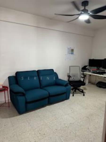 129 Bukit Batok West Avenue 6 HDB Flat For Sale at S$ 455,000 | PropertyGuru Singapore - Living Room