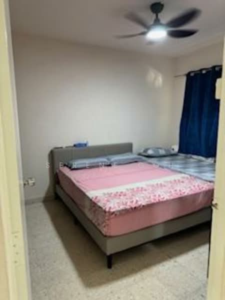 129 Bukit Batok West Avenue 6 HDB Flat For Sale at S$ 455,000 | PropertyGuru Singapore - Bedroom