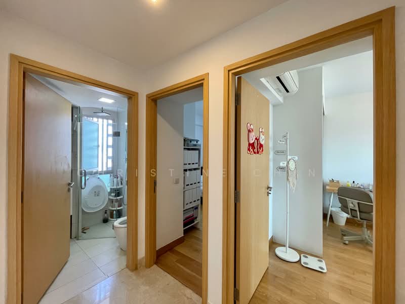 Eight Riversuites Condominium For Sale at S$ 2,199,999 | PropertyGuru Singapore - Bathroom