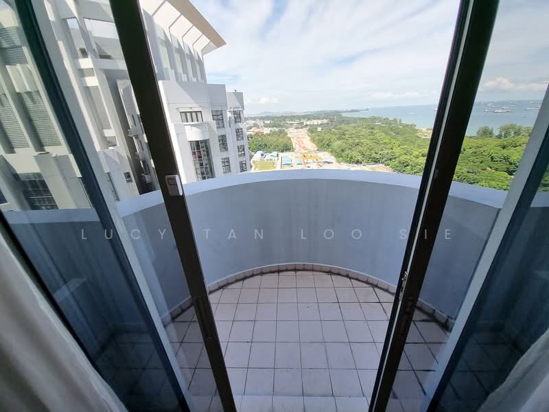 The Bayshore Condominium For Sale at S$ 2,388,888 | PropertyGuru Singapore - Balcony
