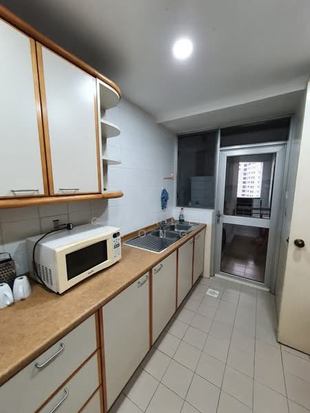 Central Green, 1 Jalan Membina, Room Rental, 250 sqft, Condominium For Rent, by Coralle Wong, 500066227 - Kitchen - PropertyGuru.com.sg