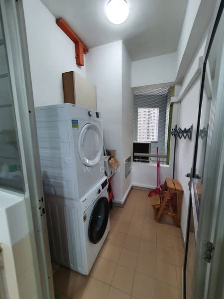 Central Green, 1 Jalan Membina, Room Rental, 250 sqft, Condominium For Rent, by Coralle Wong, 500066227 - Balcony - PropertyGuru.com.sg