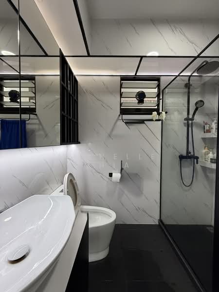 334C Yishun Riverwalk, 334C Yishun Street 31, 3 Bedrooms, 990 sqft, HDB Flat For Sale, by Michelle Chia, 500066231 - Bathroom - PropertyGuru.com.sg