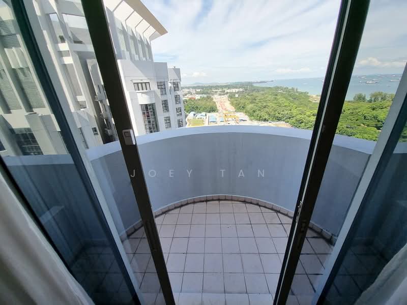 The Bayshore Condominium For Sale at S$ 2,399,999 | PropertyGuru Singapore - Balcony