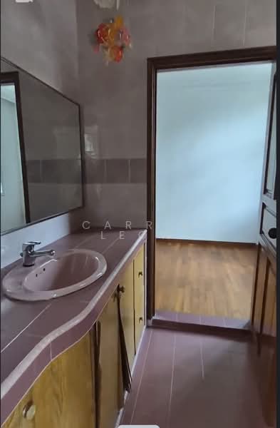 Jalan kakatua, Jalan kakatua, 9 Bedrooms, 6,000 sqft, Bungalow House For Rent, by Carrie Leow, 500066245 - Bathroom - PropertyGuru.com.sg