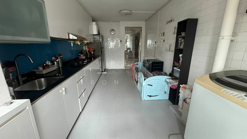 117 Ang Mo Kio Avenue 4, 117 Ang Mo Kio Avenue 4, 2 Bedrooms, 968 sqft, HDB Flat For Rent, by Aaron Chia, 500066253 - Kitchen - PropertyGuru.com.sg