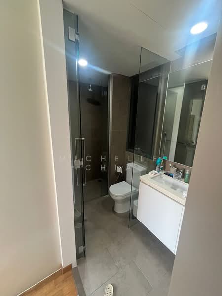 Stratum, 80 Elias Road, 2 Bedrooms, 775 sqft, Condominium For Rent, by Michelle Chia, 500066275 - Bathroom - PropertyGuru.com.sg