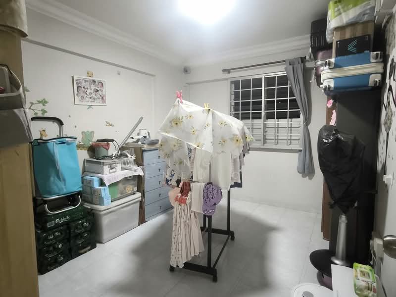 24 Hougang Avenue 3 HDB Flat For Sale at S$ 408,000 | PropertyGuru Singapore - Interior