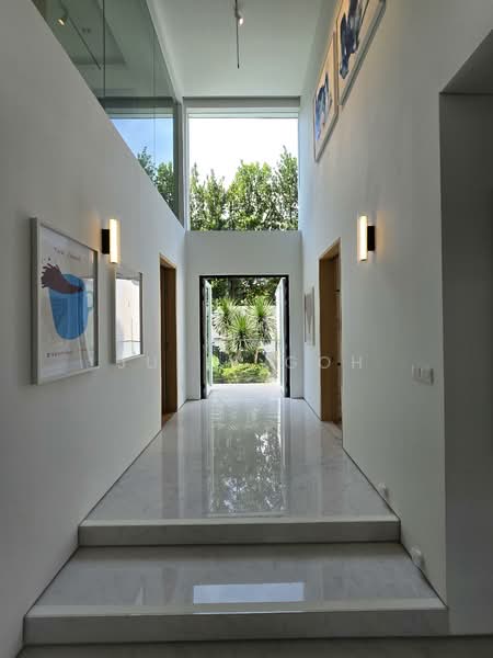 Almost New Prime Location Bungalow by Award Winning Architect! Detached House For Sale at S$ 20,000,000 | PropertyGuru Singapore