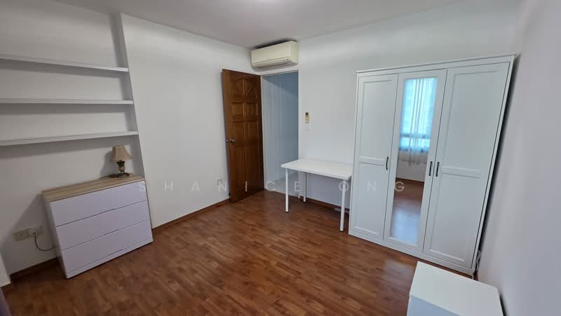 185 Edgefield Plains, 185 Edgefield Plains, 3 Bedrooms, 1,378 sqft, HDB Flat For Rent, by Shanice ONG, 500066306 - Bedroom - PropertyGuru.com.sg