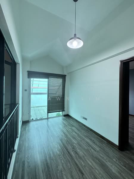 Euphony Gardens Condominium For Sale at S$ 2,100,000 | PropertyGuru Singapore - Balcony