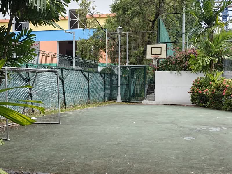 Emerald Park, 6 Indus Road, Room Rental, 35 sqft, Condominium For Rent, by Philip Tan, 500066333 - Basket and Futsal court - PropertyGuru.com.sg