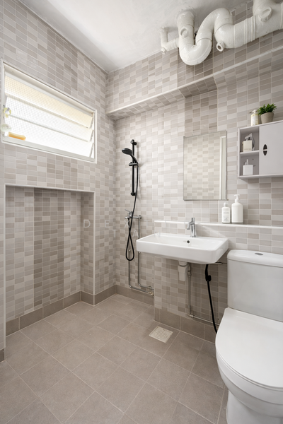 321 Tampines Street 33 HDB Flat For Sale at S$ 620,000 | PropertyGuru Singapore - Bathroom