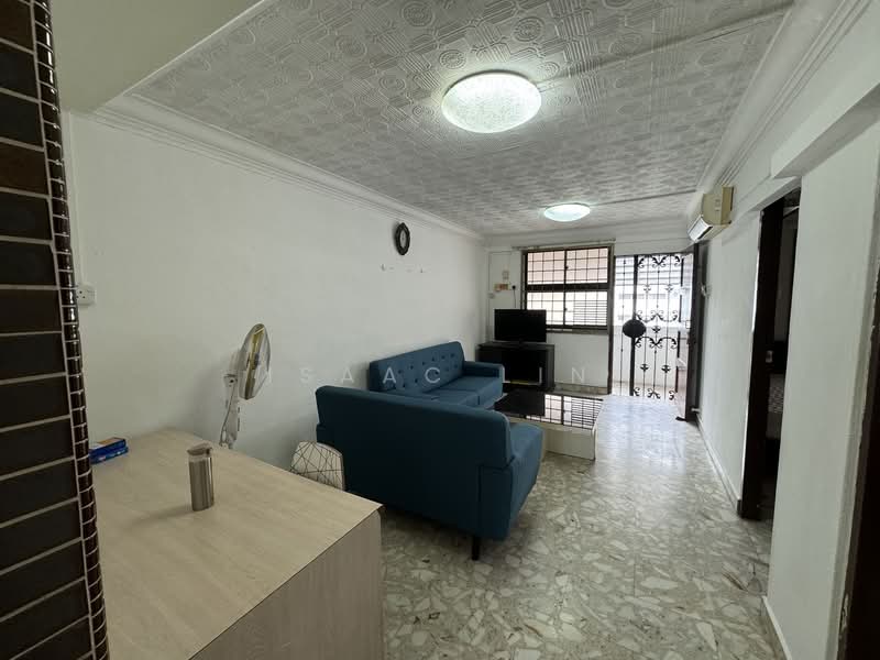 169 Stirling Road HDB Flat For Sale at S$ 350,000 | PropertyGuru Singapore - Living Room