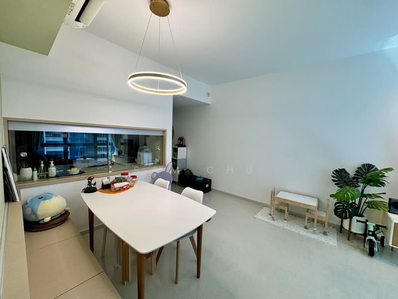 City Square Residences Condominium For Sale at S$ 1,930,000 | PropertyGuru Singapore - Dining Room
