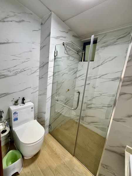 City Square Residences Condominium For Sale at S$ 1,930,000 | PropertyGuru Singapore - Bathroom