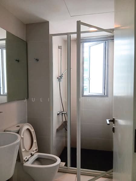 Lotus at Paya Lebar, 11 Paya Lebar Road, 2 Bedrooms, 826 sqft, Apartment For Rent, by Julian Khoo, 500066371 - Bathroom - PropertyGuru.com.sg