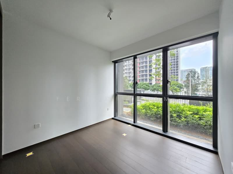Tembusu Grand, 92 Jalan Tembusu, 3 Bedrooms, 1,173 sqft, Condominium For Rent, by Ferlicia Lim, 500066373 - Huge main bedroom - PropertyGuru.com.sg
