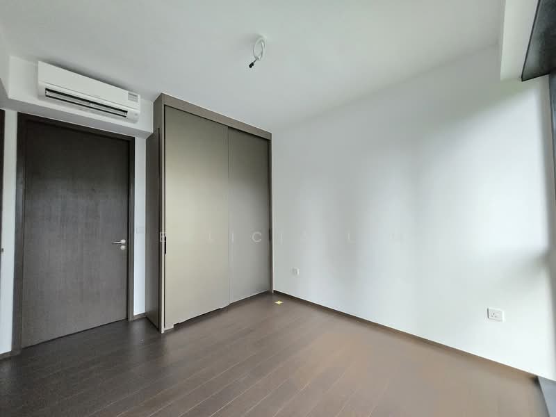 Tembusu Grand, 92 Jalan Tembusu, 3 Bedrooms, 1,173 sqft, Condominium For Rent, by Ferlicia Lim, 500066373 - Full height wardrobe - PropertyGuru.com.sg
