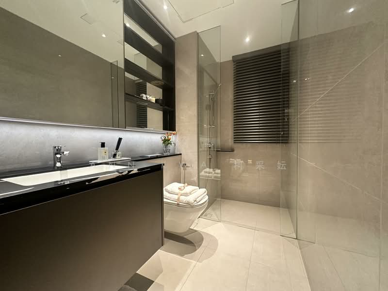 One Marina Gardens Apartment For Sale at S$ 2,521,400 | PropertyGuru Singapore - Bathroom