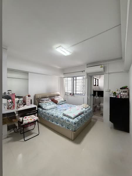102 Bukit Purmei Road HDB Flat For Sale at S$ 680,000 | PropertyGuru Singapore - Bedroom