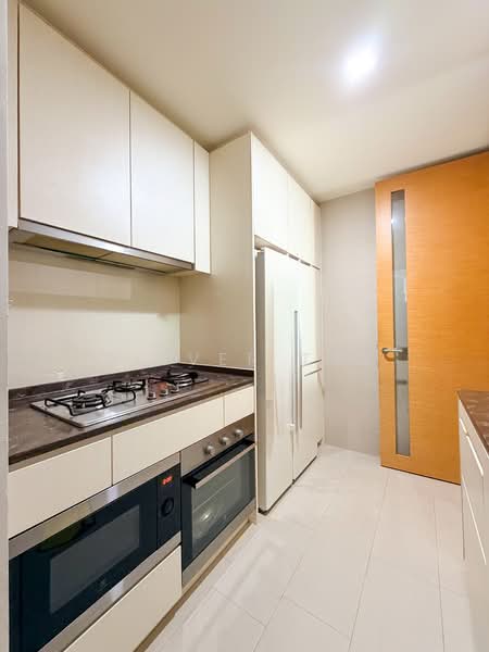 The Crest, 101 Prince Charles Crescent, 4 Bedrooms, 1,615 sqft, Condominium For Rent, by Oliver Tan, 500066401 - Kitchen - PropertyGuru.com.sg