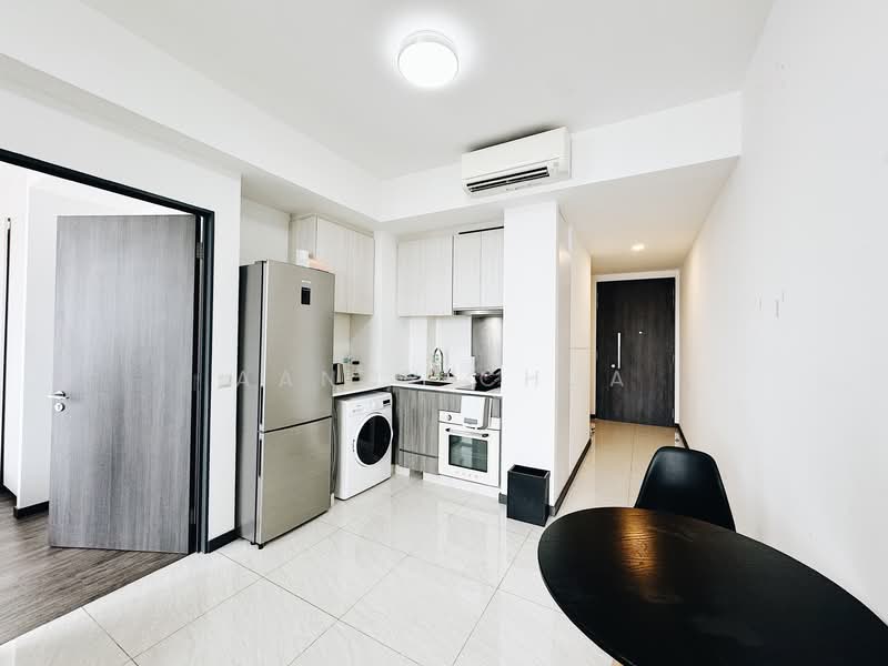 Gem Residences Condominium For Sale at S$ 1,050,000 | PropertyGuru Singapore - Kitchen