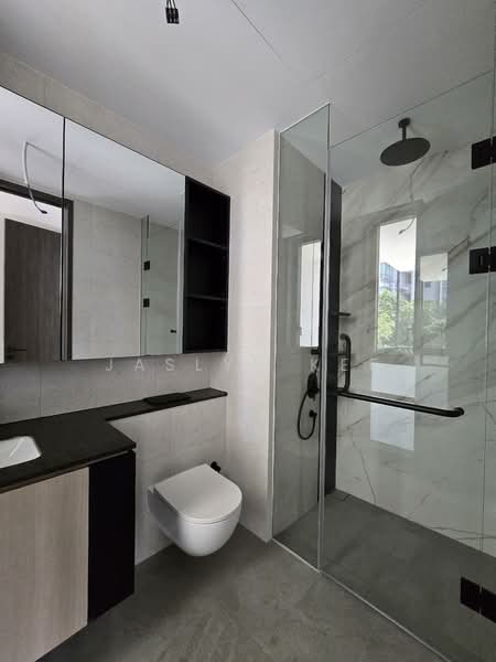 Jervois Mansion, 4 Jervois Close, 2 Bedrooms, 797 sqft, Condominium For Rent, by Jaslyn Kee, 500066408 - Bathroom - PropertyGuru.com.sg