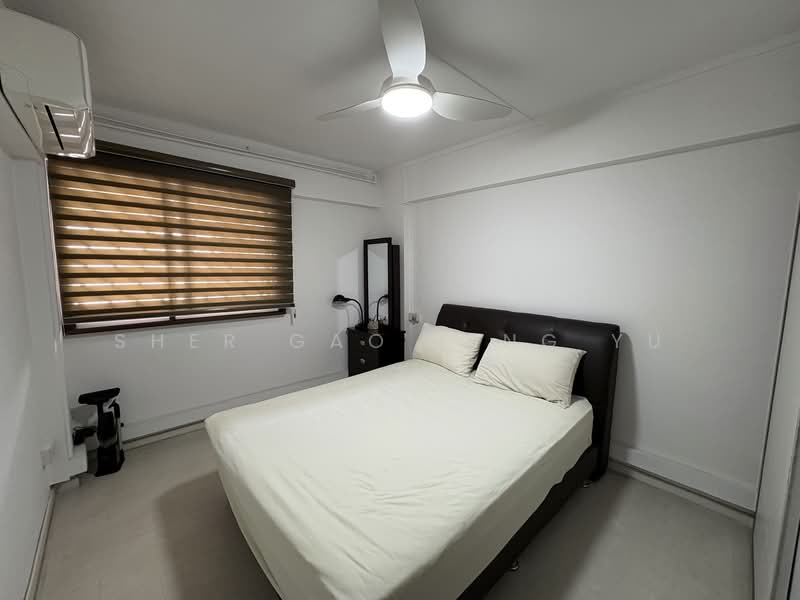757 Yishun Street 72 HDB Flat For Sale at S$ 500,000 | PropertyGuru Singapore - Bedroom