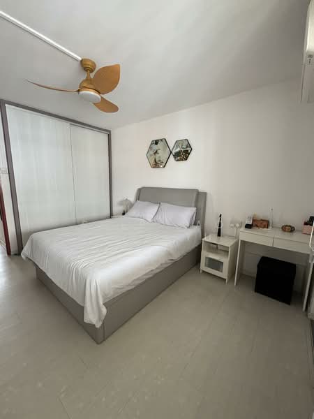 757 Yishun Street 72 HDB Flat For Sale at S$ 500,000 | PropertyGuru Singapore - Bedroom