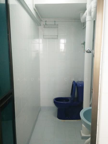 5 Upper Aljunied Lane, 5 Upper Aljunied Lane, 2 Bedrooms, 678 sqft, HDB Flat For Rent, by Andrew Chua, 500066416 - Bathroom - PropertyGuru.com.sg
