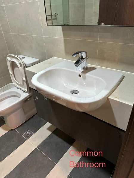 Parc Riviera, 101 West Coast Vale, Room Rental, 120 sqft, Condominium For Rent, by Sandra Yap, 500066424 - Bathroom - PropertyGuru.com.sg