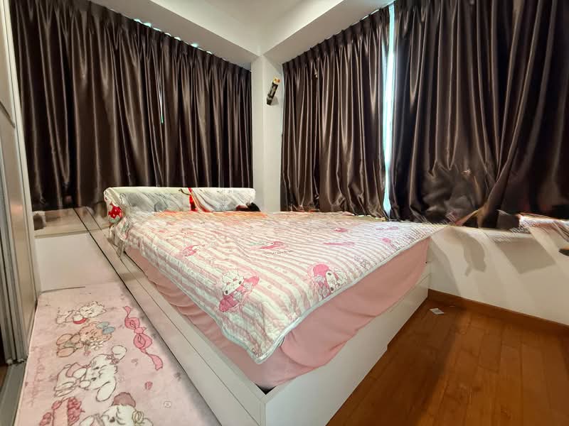 Newton Edge Condominium For Sale at S$ 980,000 | PropertyGuru Singapore - Bedroom