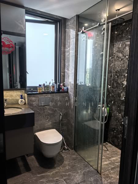 The LINQ @ Beauty World, 118 Upper Bukit Timah Road, 3 Bedrooms, 958 sqft, Condominium For Rent, by Tan Stephenie, 500066434 - Bathroom - PropertyGuru.com.sg