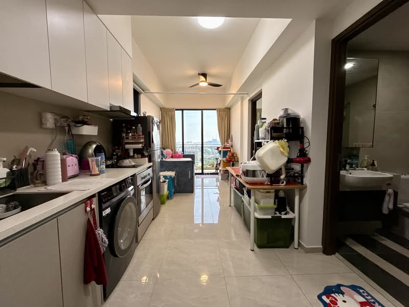 Parc Riviera Condominium For Sale at S$ 820,000 | PropertyGuru Singapore - Kitchen