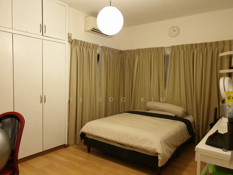 Ridgewood Condominium Condominium For Sale at S$ 4,080,000 | PropertyGuru Singapore - Bedroom